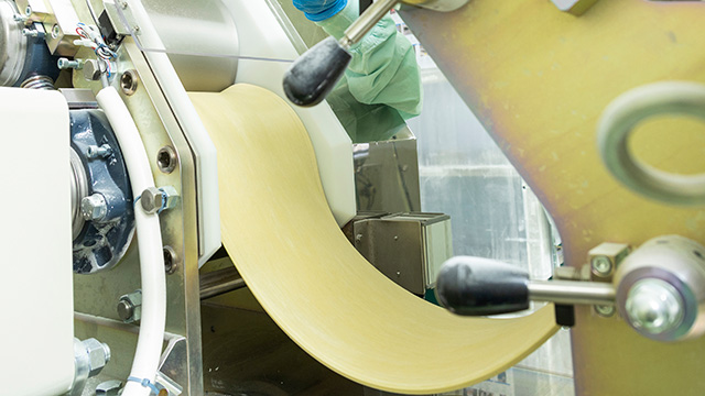 4袋真空ミキサー。安定した生地を作ります。